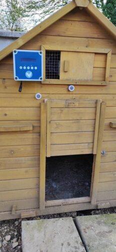 Automatic Chicken Coop Door With Timer & Light Sensor photo review